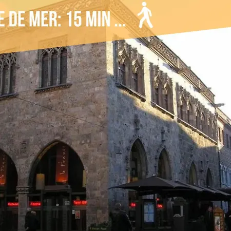Le Cosy Centre, Fully Air Conditioned , 2 Rooms, 2 Bathrooms, Free Wifi, Free Parking, Lift, * Perpignan
