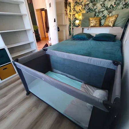 Le Cosy Centre, Fully Air Conditioned , 2 Rooms, 2 Bathrooms, Free Wifi, Free Parking, Lift, *