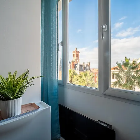 Le Cosy Centre, Fully Air Conditioned , 2 Rooms, 2 Bathrooms, Free Wifi, Free Parking, Lift, Perpignan
