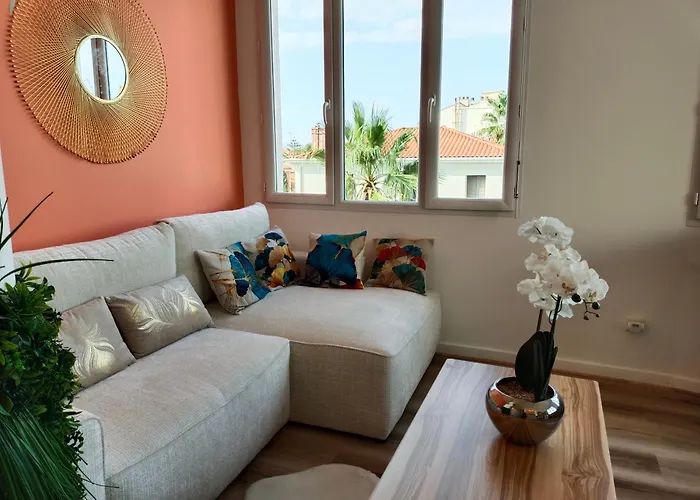 Apartment Le Cosy Centre, 2 Rooms, 2 Bathrooms, Free Wifi, Free Parking, Lift, Central, Renovated, Spacious *